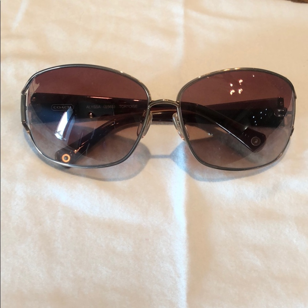 ✨Authentic Coach Alyssa Sunglasses